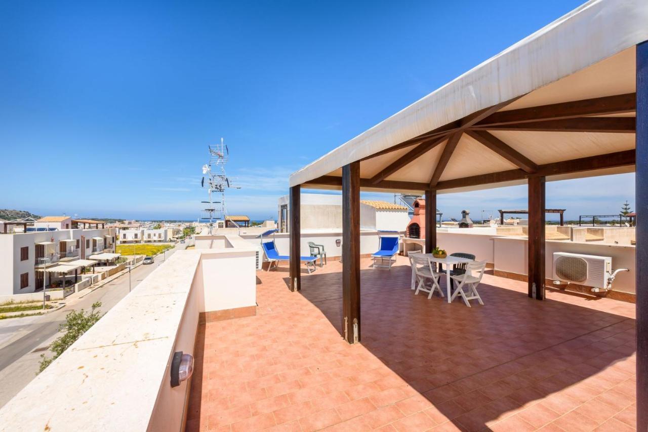 I Tre Golfi - Appartamenti Con Terrazzo Fino A 800 Mt Dal Mare San Vito Lo Capo Bagian luar foto
